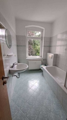 Renovierte 2 Zimmer Wohnung in familiärem Haus