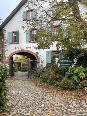 KEINE NEUEN ANFRAGEN DERZEIT MÖGLICH! Charmante 2-Zimmer-Altbau-Wohnung mit Balkon in Schopfheim