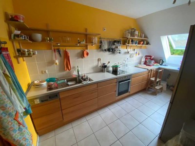Ansprechende und gepflegte 3-Zimmer-Dachgeschosswohnung mit Balkon in Haßloch