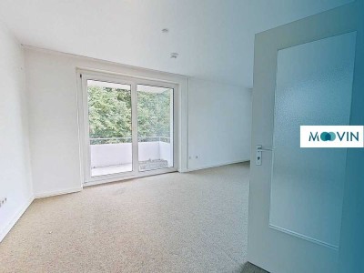 ** Geräumiges 1-Zimmer-Apartment mit großem Balkon, Badewanne und EBK **