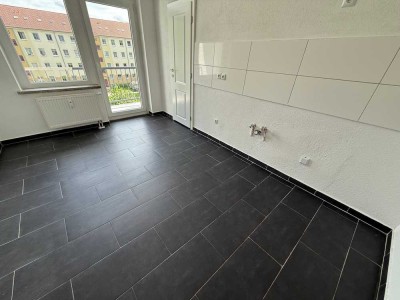 Frei ab 1.3.26 -  Sep. WC* modern saniert* Balkon* im 2.OG