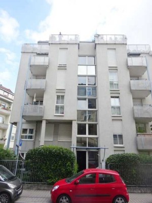 Vermietet, moderne 2-Raum-EG-Wohnung mit Terrasse in der City