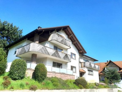 "Junges Paar ohne Hund und Katze aufgepasst! Euern ersten Job gefunden? Motorrad und Mountainbiking
