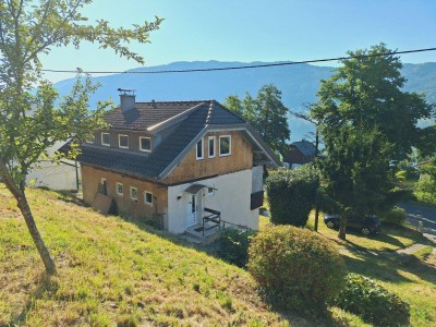 Sanierungsbedürftiges Einfamilienhaus mit Balkon und direktem Blick auf den Ossiacher See - Nähe Sattendorf / Bodensdorf