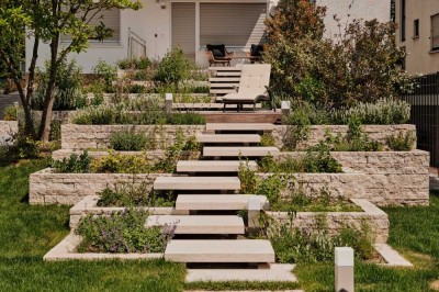 Leben mit Weitblick: Großzügiges Haus mit Gartenparadies in idyllischer Lage