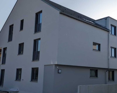 Exklusive 3-Zimmer-Erdgeschosswohnung in Weingarten: Einbauküche, Terrasse und ca. 100m² Grundstück