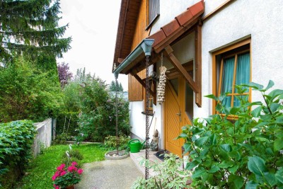Niedrigenergiehaus mit Garten und Fernblick ins Grüne