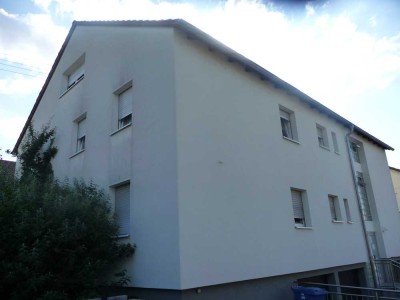 Schöne 2-Zimmerwohnung im Erdgeschoß eines Mehrfamilienhauses