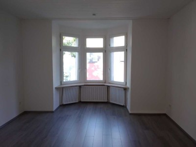Mittendrin statt nur dabei - Sanierte Wohnung in der Fußgängerzone Wanne!