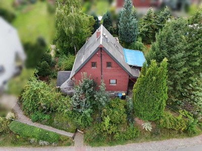 Einfamilienhaus in Gornsdorf sucht fleißge Hände um aus Dornröschenschlaf geweckt zu werden