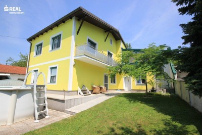 EINFAMILIENHAUS MIT PHOTOVOLTAIKANLAGE, SWIMMINGPOOL, WEINKELLER UND WINTERGARTEN IN ABSULUTER RUHELAGE