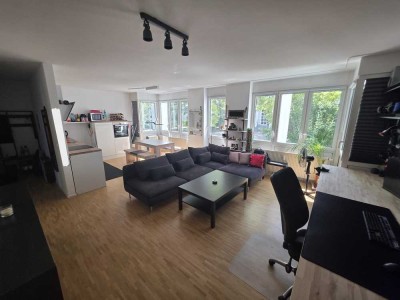 Freundliche 2,5-Zimmer-Hochparterre-Wohnung mit EBK in Worms