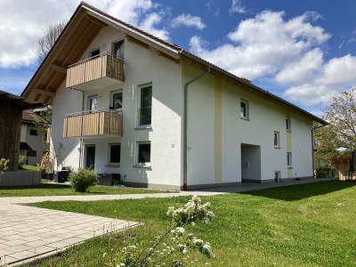 Neubau: 2-Zimmer-DG-Wohnung mit Balkon in Gauting-Buchendorf