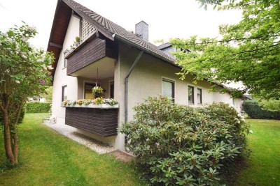 Goslar: Zweifamilienhaus mit Einliegerwohnung oder Büro im Souterrain in gefragter Lage