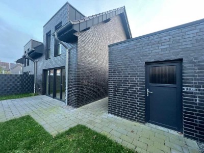 DHH mit Garage und Garten