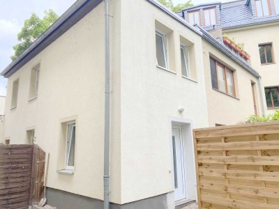 Kleines Idyll im Hinterhaus mit eigener Terrasse