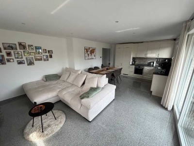 *Penthouse in KR-Traar* - 3-Zimmer, 95qm inkl. EBK und Südausrichtung