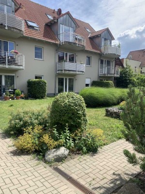 Zweizimmerwohnung mit Einbauküche, Aufzug und schönem Blick vom Balkon