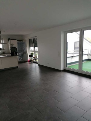 2087; Lichtdurchflutete 3,5 ZKB mit Balkon und Fernblick ins Grüne