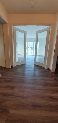 3-Zimmer-Penthouse-Wohnung mit EBK, Dachterrasse und Tiefgargenplatz in Limburg /Lahn