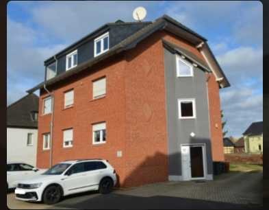 Helle 3-Zimmer-Wohnung mit Balkon in Kreuzau Stockheim