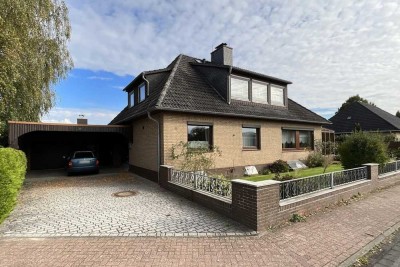 Großzügiges Wohnhaus mit Vollkeller