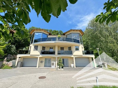 Einzigartiges Villen-Doppelhaus mit Pool in ruhiger Siedlungslage von St. Florian