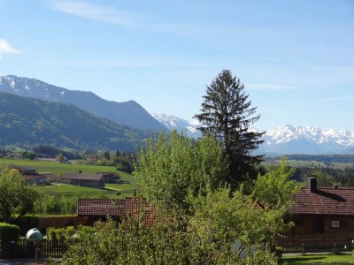 Sonnige, ruhige 3 Zimmerwohnung mit 74m², Süd-Balkon und Garten in traumhafter Lage in Waltenhofen (