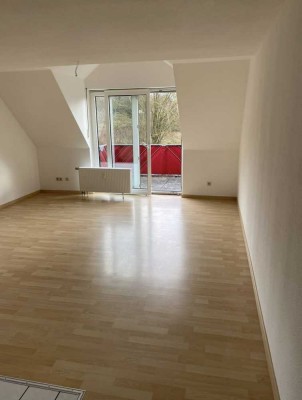 Ruhige 3-Zimmer-Wohnung mit Balkon und Einbauküche