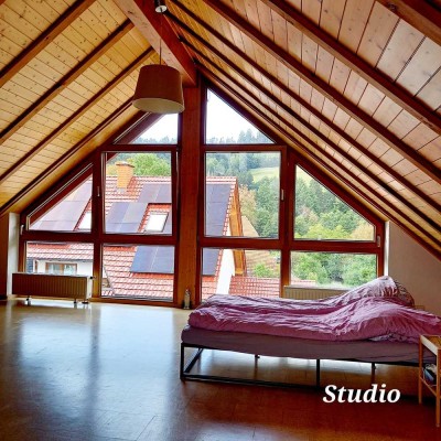 Sehr helle und gepflegte 4-Zimmer Maisonette-Wohnung im 2. OG in Buchenbach