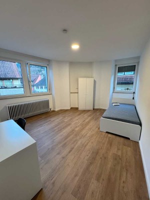 WG-Zimmer: Erstbezug nach Sanierung - Möbliert und Modern - MIT TOP-Anbindung