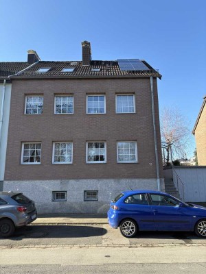 Matthias-Claudius-Straße 13, 52353 Düren