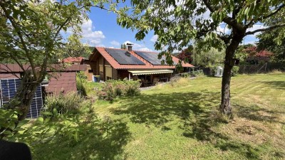 Urlaub Zuhause, Holzhaus im Grünen mit Weitblick + PV Anlage
