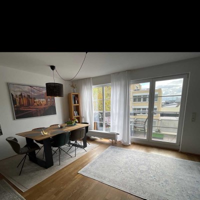 Helle 4 -Zimmerwohnung mit Balkon und Einzelgarage in Hürth- Efferen