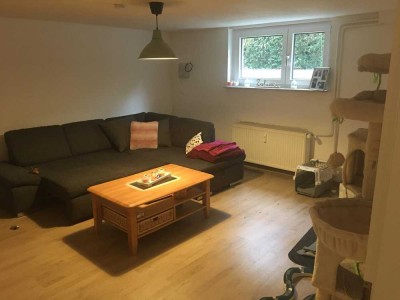 Freundliche 2-Zimmer-Souterrain-Wohnung in Schöneck