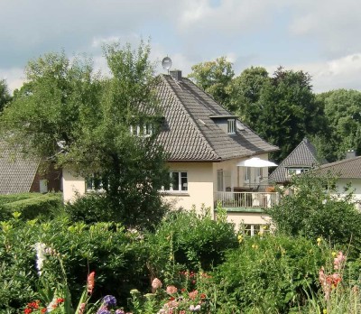 Ruhige Wohnung mit großer Balkonterrasse