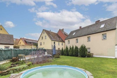 Zwei Häuser – viele Möglichkeiten: Charmantes Immobilienpaket in Wilhermsdorf