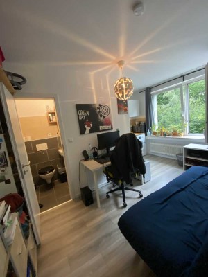 Kleines Studentenapartment Köln-Nippes am Park