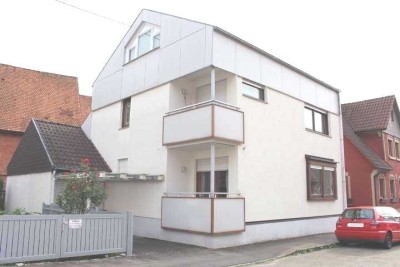 Einfamilienhaus mit Garage in guter Lage