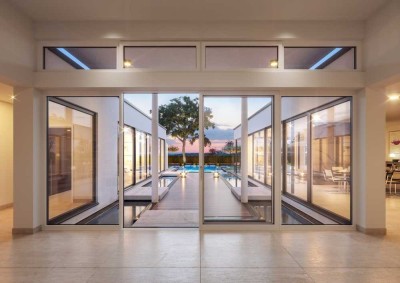 Barrierefreier, lichtdurchfluteter Wohnraum der keine Wünsche offen lässt inkl. Baugrundstück-Pool e