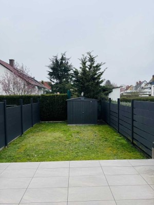 BERGEN-ENKHEIM: Renoviertes Haus auf 3 Etagen mit Terrasse, Garten & EBK!