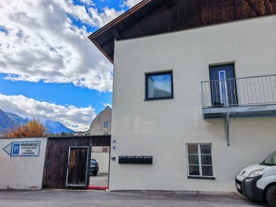 Erdgeschosswohnung mit Garten und Stellplätzen in Imst