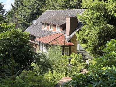 Platz für die ganze Familie – Großes Zuhause am Waldrand mit Einliegerwohnung