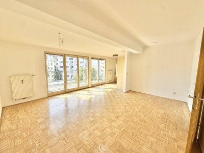 Lichtdurchflutete 3-Zimmer-Wohnung mit überdachten Süd-Balkon in zentraler Lage