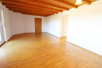 3-Zimmer-Wohnung mit Balkon, Keller und Garage - bezugsfrei!