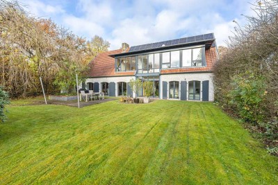 Ein Haus mit Geschichte - Exklusives Einfamilienhaus mit Einliegerwohnung in ruhiger Lage