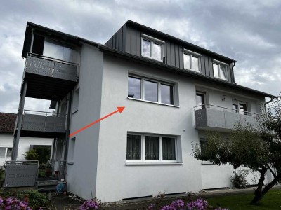 Attraktive, neu renovierte 4-Zimmer-Wohnung im 1. Geschoss mit 2 Balkone in Ulm