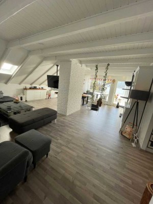 Geräumige 4-Zimmer Dachgeschosswohnung in Schalksmühle (Waldesruh)