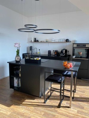 Moderne 3-Zimmer-DG-Wohnung mit geh. Innenausstattung, EBK und Traumausblick in Aschaffenburg
