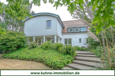 Freistehendes Zweifamilienhaus mit traumhaften Garten in Wethmar